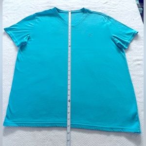American eagle v-neck blue t-shirt size large